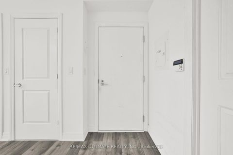 Photo 11 at 506 - 8 The Esplanade Street, Waterfront Communities C8, Toronto