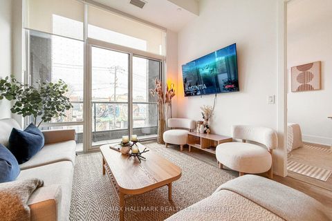 Photo 12 at 316 - 115 denison Avenue, Chinatown, Toronto