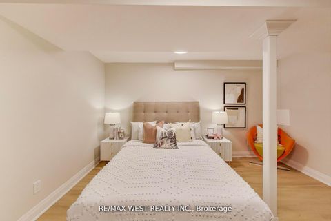 Photo 34 at 21 Rolyat Street, Bellwoods, Toronto