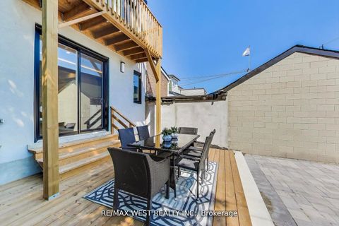 Photo 40 at 21 Rolyat Street, Bellwoods, Toronto