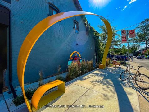 Photo 46 at 21 Rolyat Street, Bellwoods, Toronto