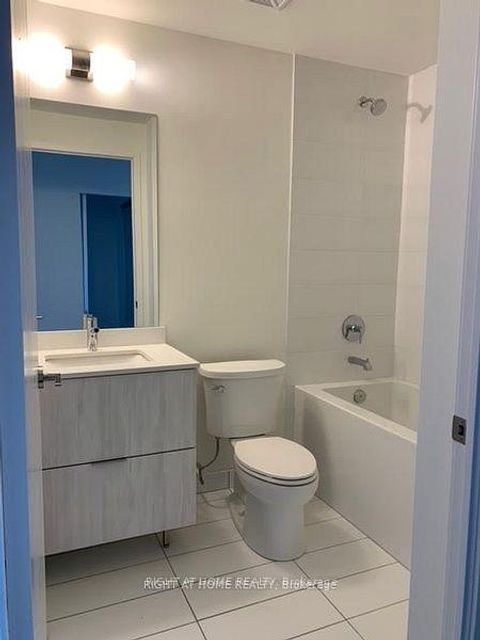 Photo 13 at 509 - 6 DAVID EYER Road, Rural Richmond Hill, Richmond Hill