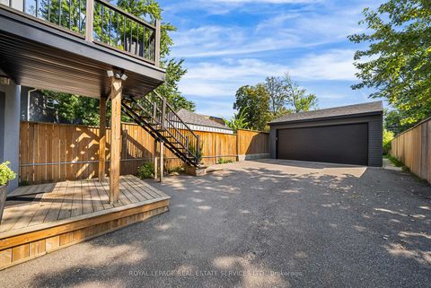 Photo 2 at 50 Arcadian Circle, Long Branch, Toronto