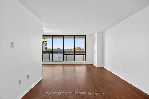 Photo 4 at 504 - 350 Seneca Hill Drive, Don Valley Village, Toronto