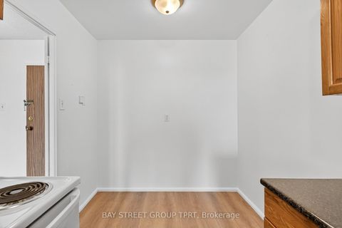 Photo 11 at 504 - 350 Seneca Hill Drive, Don Valley Village, Toronto