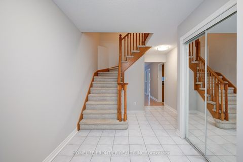 Photo 1 at 247 Humberland Drive, Oak Ridges, Richmond Hill