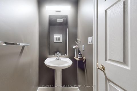 Photo 14 at 84 Ellerslie Avenue, Willowdale West, Toronto