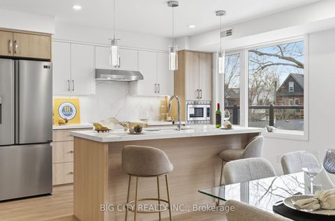 Photo 4 at 3 - 68 Westholme Avenue, Junction Area, Toronto