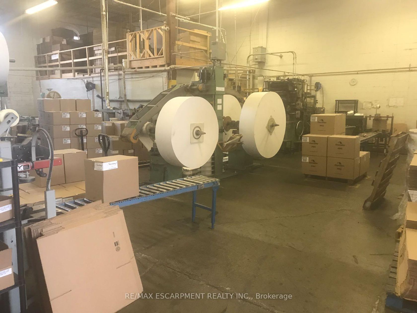 14, 15 & 16 - 4480 Chesswood Drive, York University Heights, Toronto photo number 2