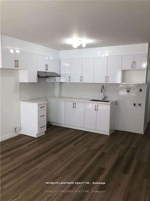 Photo 2 at 422 Queen Street W, Chinatown, Toronto