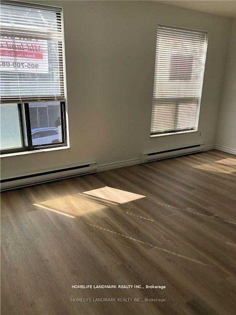 Photo 3 at 422 Queen Street W, Chinatown, Toronto