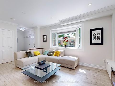 Photo 3 at 657 Pharmacy Avenue, Birchmount, Toronto