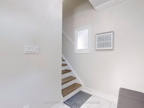 Photo 19 at 657 Pharmacy Avenue, Birchmount, Toronto