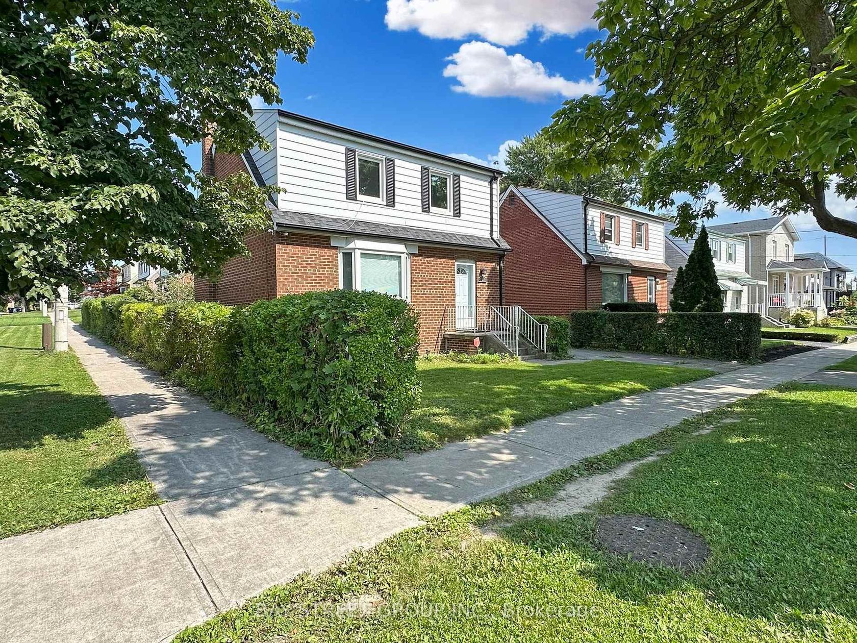 657 Pharmacy Avenue, Birchmount, Toronto 