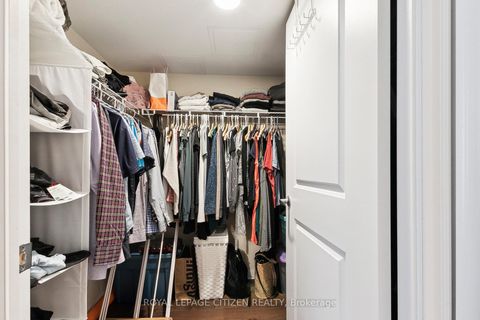 Photo 31 at 121 - 900 Mount Pleasant Road, Mount Pleasant West, Toronto