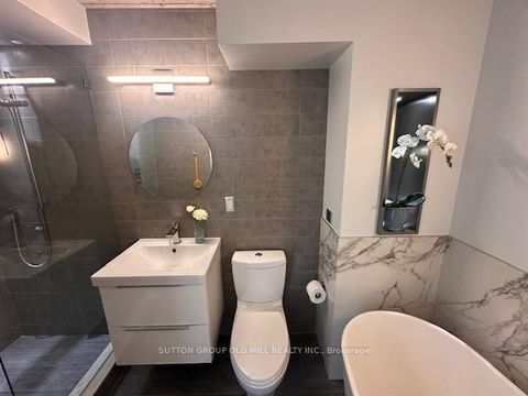 Photo 18 at 211 - 456 College Street, Little Italy, Toronto