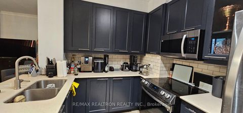 Photo 16 at 1903 - 88 Broadway Avenue, Mount Pleasant West, Toronto