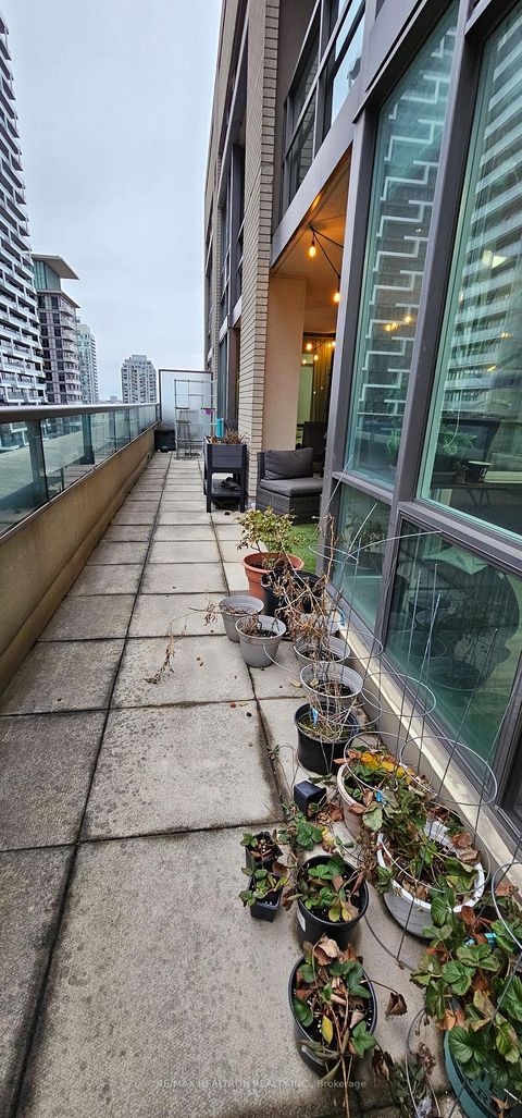 Photo 31 at 1903 - 88 Broadway Avenue, Mount Pleasant West, Toronto