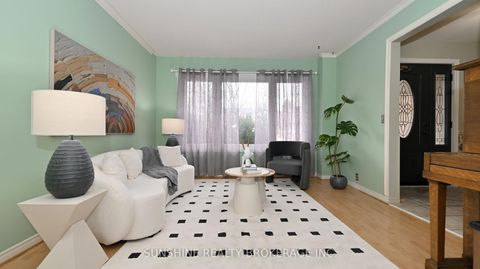 Photo 6 at 36 Hemlock Drive, Raymerville, Markham