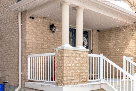 Photo 4 at 8 Charlemagne Avenue, Shore, Barrie