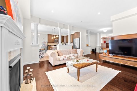 Photo 14 at 8 Charlemagne Avenue, Shore, Barrie