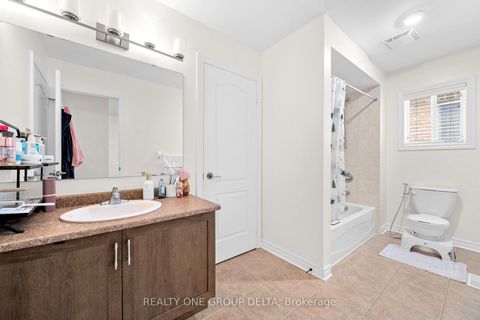 Photo 34 at 8 Charlemagne Avenue, Shore, Barrie