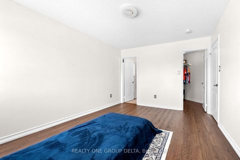 Photo 35 at 8 Charlemagne Avenue, Shore, Barrie