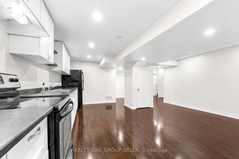 Photo 41 at 8 Charlemagne Avenue, Shore, Barrie