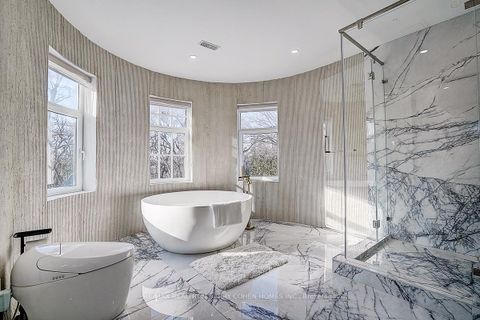 Photo 30 at 324 Old Yonge Street, Windfields, Toronto