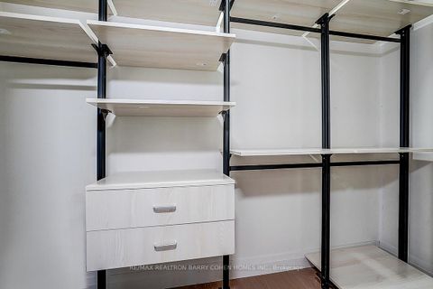 Photo 34 at 324 Old Yonge Street, Windfields, Toronto