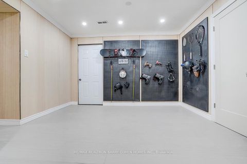 Photo 42 at 324 Old Yonge Street, Windfields, Toronto