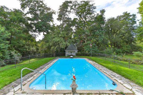 Photo 46 at 324 Old Yonge Street, Windfields, Toronto