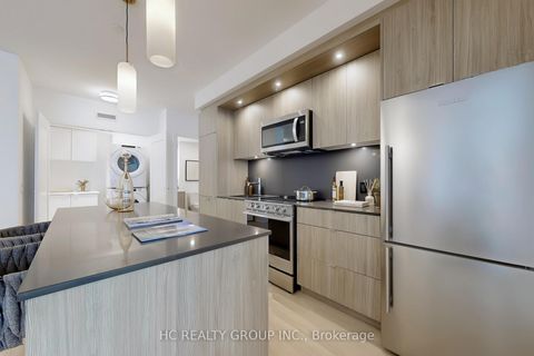 Photo 15 at 222 - 30 Inn On The Park Drive, Don Mills, Toronto