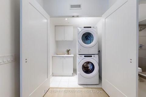 Photo 34 at 222 - 30 Inn On The Park Drive, Don Mills, Toronto