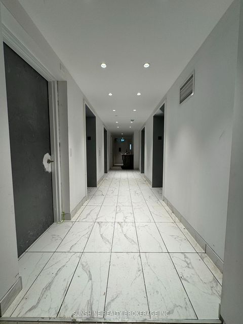 Photo 11 at 3421 - 230 Simcoe Street, Chinatown, Toronto