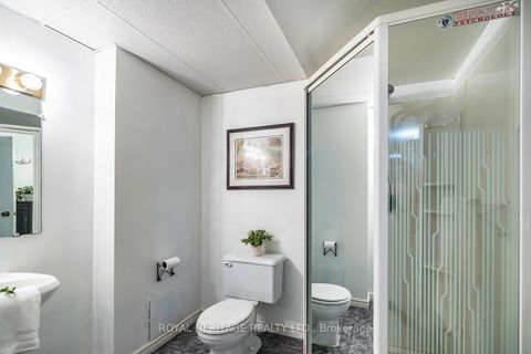 Photo 19 at 803 Oliva Street, West Shore, Pickering