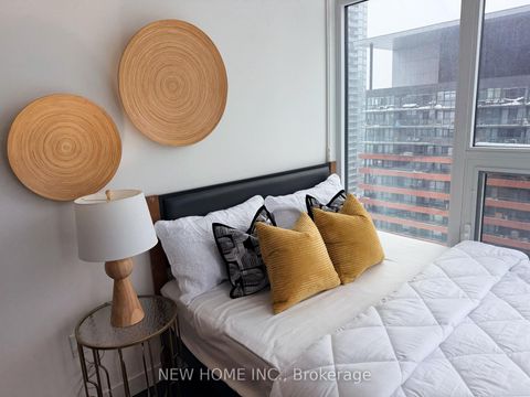 Photo 4 at 1703 - 3 Concord Cityplace Way, Waterfront Communities C1, Toronto