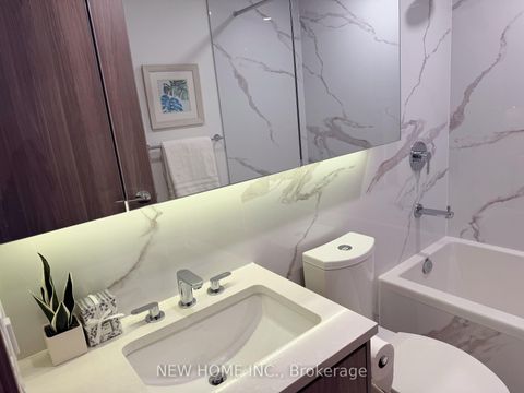 Photo 8 at 1703 - 3 Concord Cityplace Way, Waterfront Communities C1, Toronto