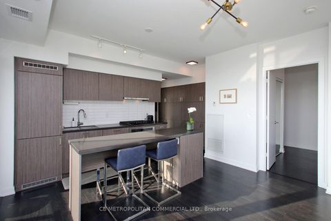 Photo 7 at 1105 - 501 St Clair Avenue W, Casa Loma, Toronto