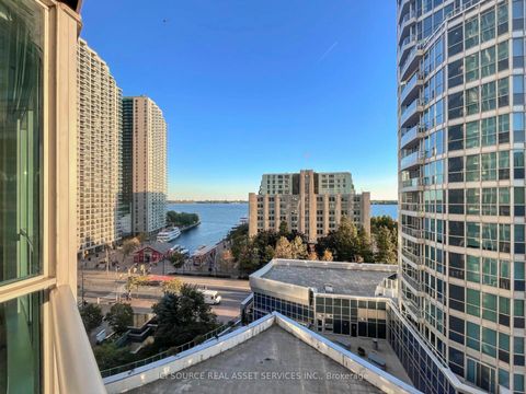 Photo 10 at 911 - 8 York Street, Waterfront Communities C1, Toronto
