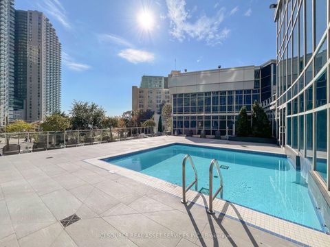 Photo 23 at 911 - 8 York Street, Waterfront Communities C1, Toronto