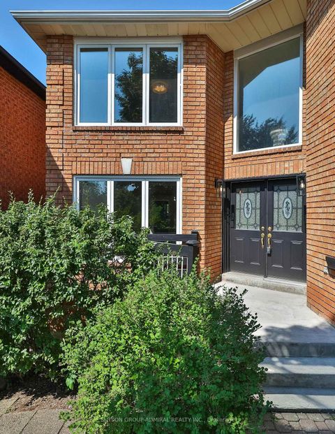 Photo 3 at 27 Green Acres Road, Uplands, Vaughan