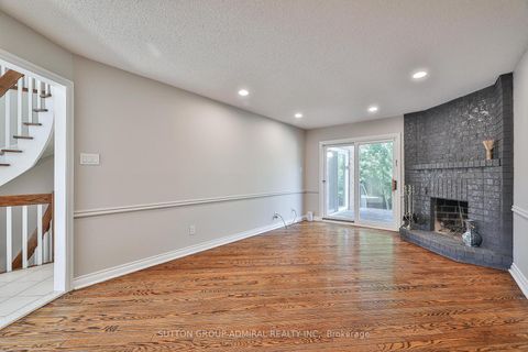 Photo 22 at 27 Green Acres Road, Uplands, Vaughan