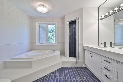 Photo 28 at 27 Green Acres Road, Uplands, Vaughan