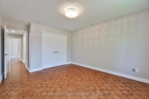 Photo 34 at 27 Green Acres Road, Uplands, Vaughan