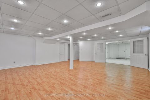 Photo 42 at 27 Green Acres Road, Uplands, Vaughan