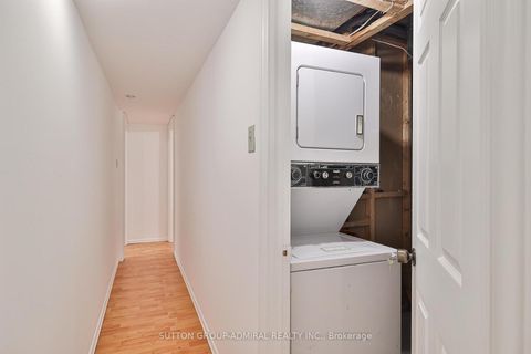 Photo 44 at 27 Green Acres Road, Uplands, Vaughan