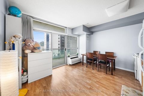 Photo 1 at 405 - 2464 Weston Road, Weston, Toronto
