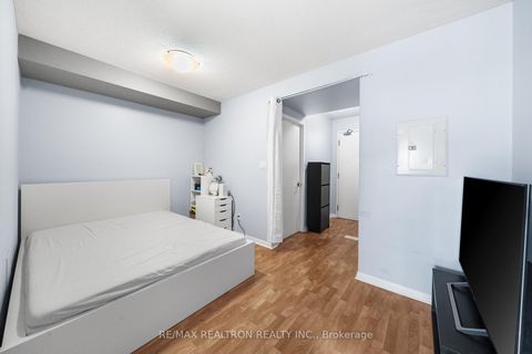 Photo 6 at 405 - 2464 Weston Road, Weston, Toronto