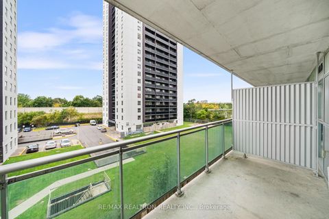 Photo 12 at 405 - 2464 Weston Road, Weston, Toronto